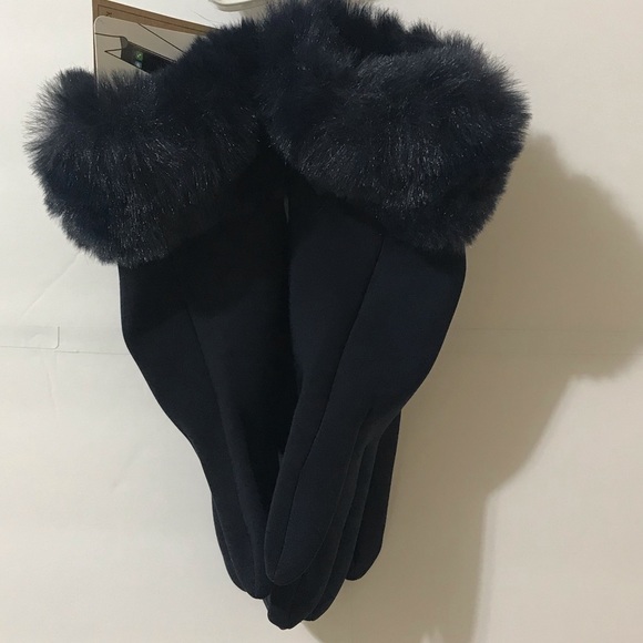 Blue color  K.I.T gloves - Picture 2 of 10